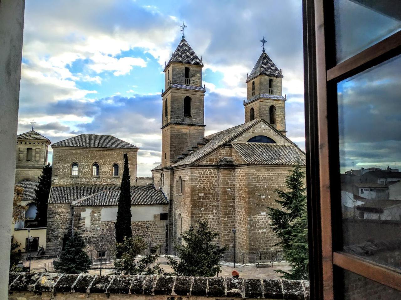 Appartamento Sol Hospital Santiago Úbeda Esterno foto
