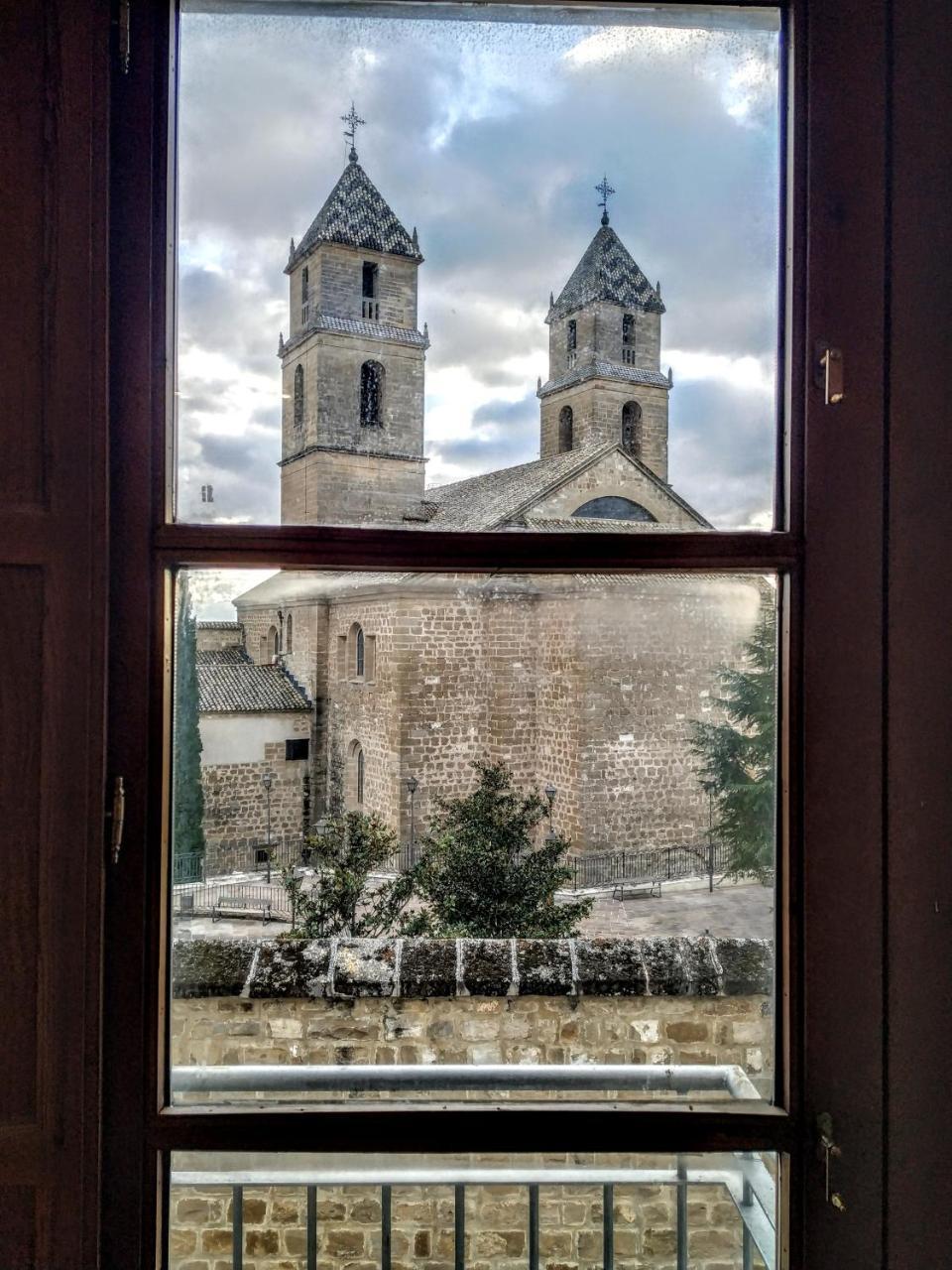Appartamento Sol Hospital Santiago Úbeda Esterno foto